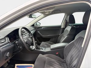 Skoda Superb bild 9