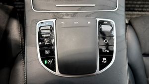 Mercedes GLC220 bild 17