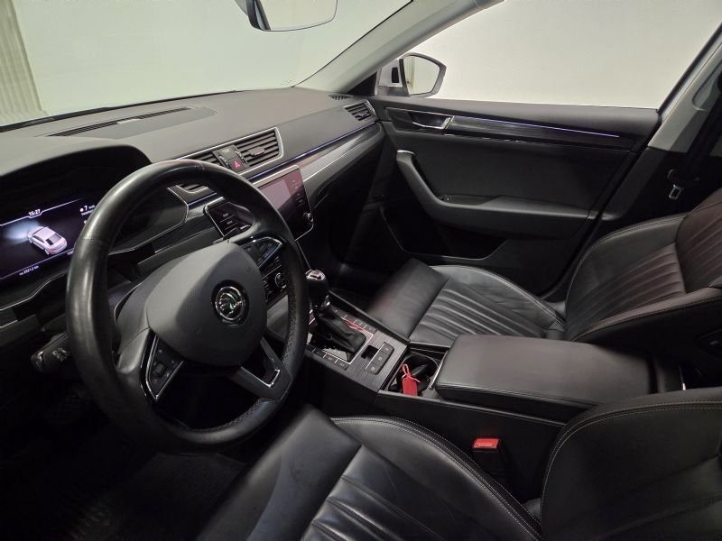 Skoda Superb bild 8