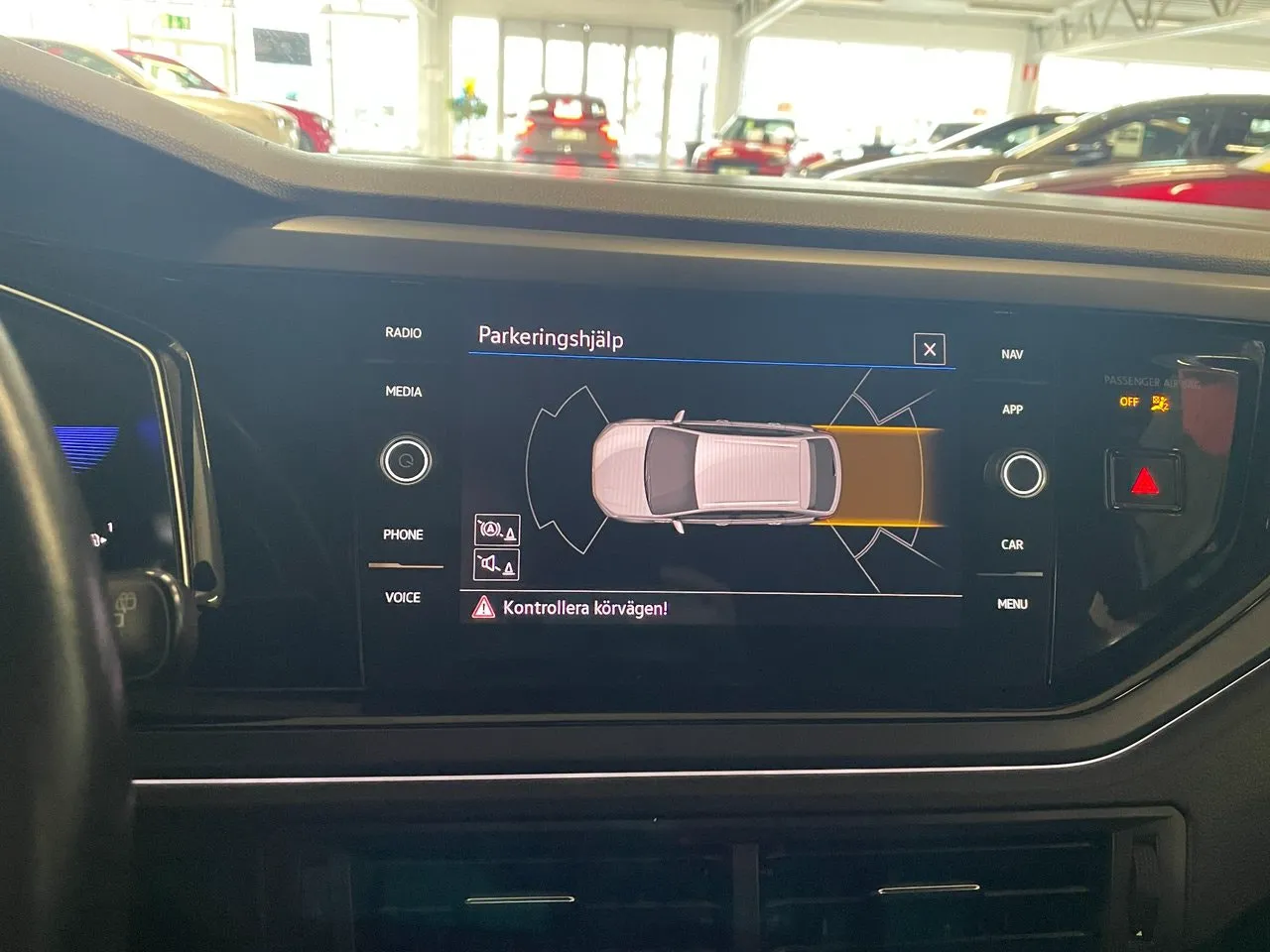 Vehicle image 25