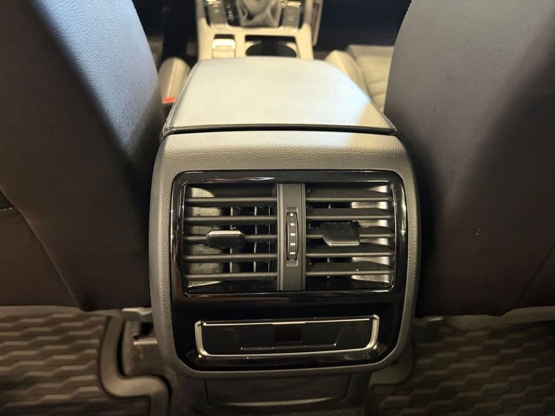 Volkswagen Passat bild 19