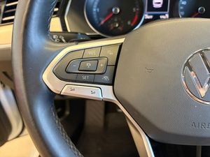 Volkswagen Passat bild 20