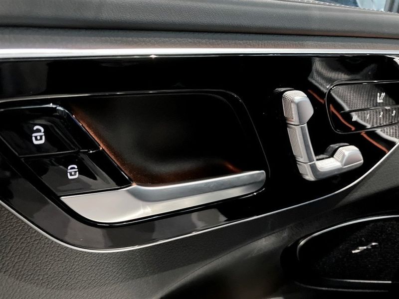 Mercedes C300 bild 8