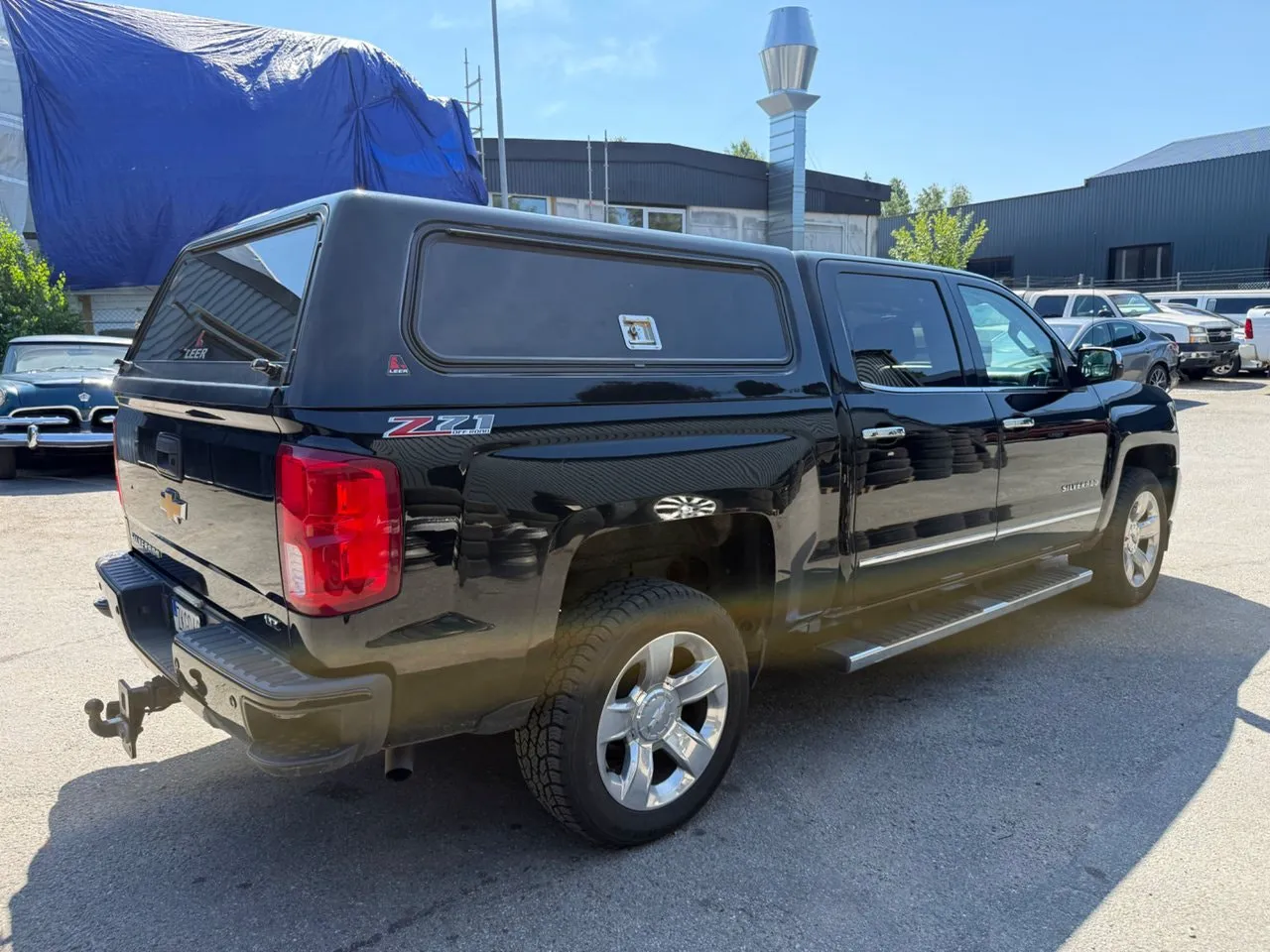 Vehicle image 1