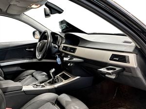 BMW 320 bild 13