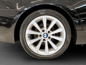 BMW 320 bild 16