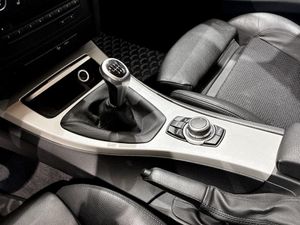 BMW 320 bild 12