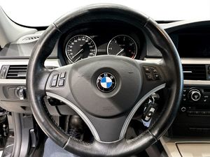 BMW 320 bild 7