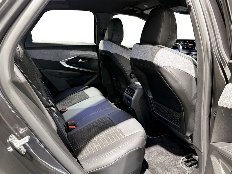 Peugeot e-3008 bild 12