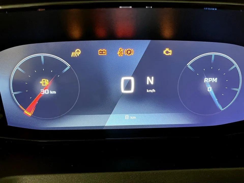 Vehicle image 7