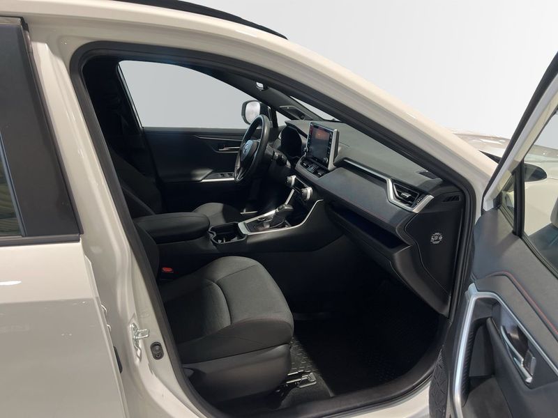 Toyota RAV4 bild 6