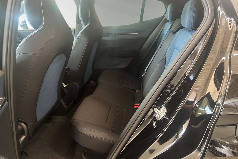 Volvo EX30 bild 8