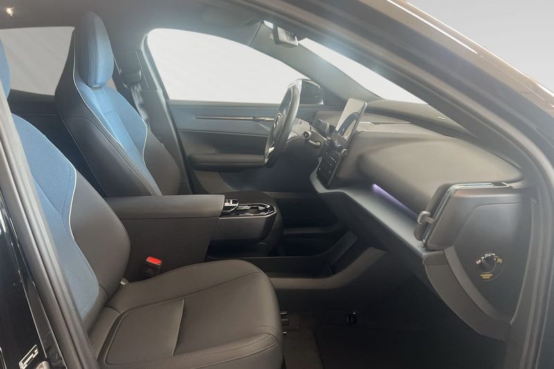 Volvo EX30 bild 10