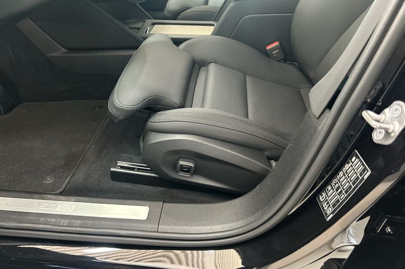 Volvo ES90 bild 24