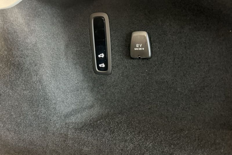 Volvo ES90 bild 13