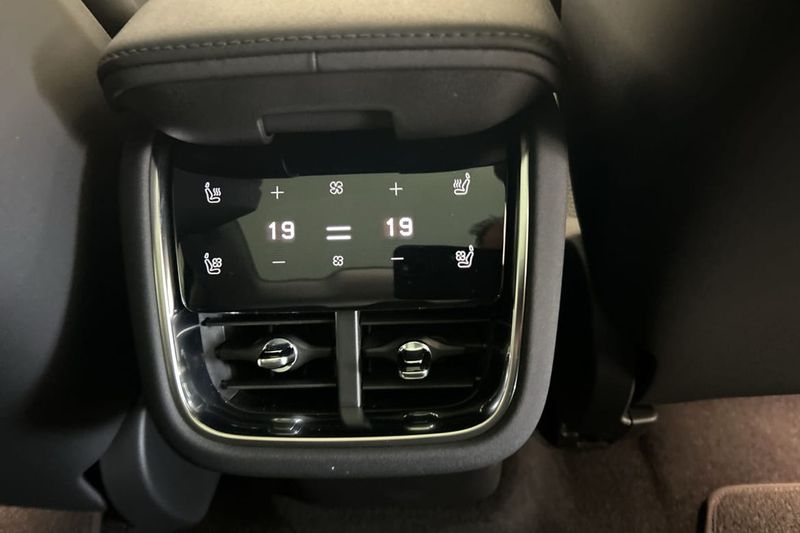 Volvo ES90 bild 26