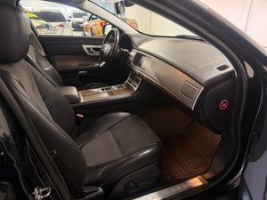 Jaguar XF bild 7