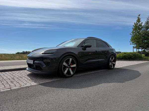 Porsche Macan 4S Adaptiv Luftfjädring 22" - 2025