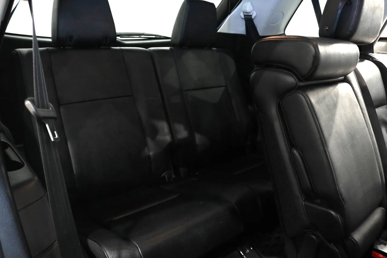 Vehicle image 21