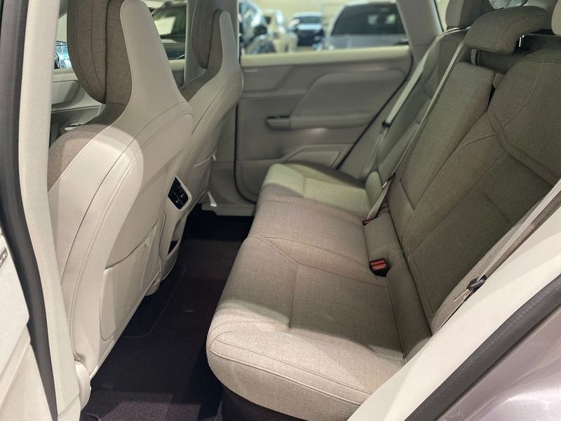 Volvo EX60 bild 9