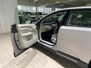Volvo EX60 bild 10