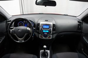Hyundai i30 bild 7