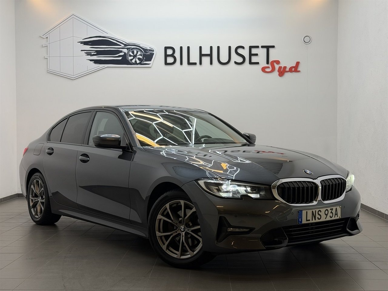 BMW 320