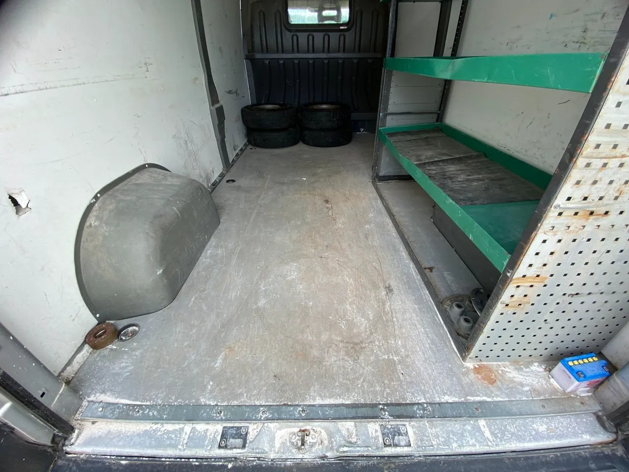 Vehicle image 31