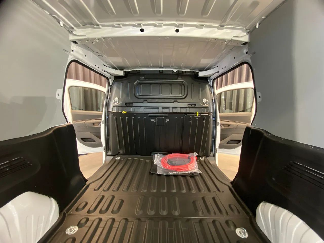 Vehicle image 31