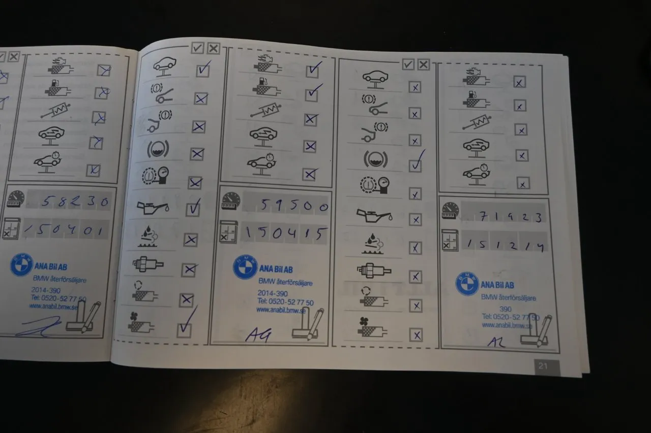 Vehicle image 21