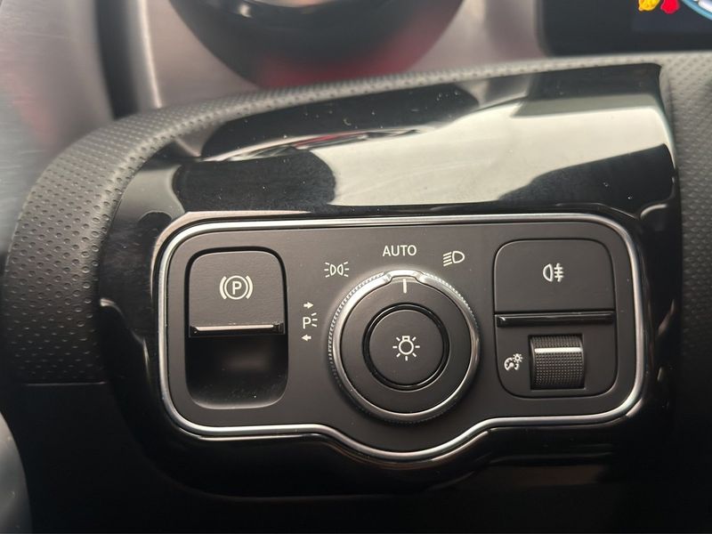 Mercedes CLA200 bild 26