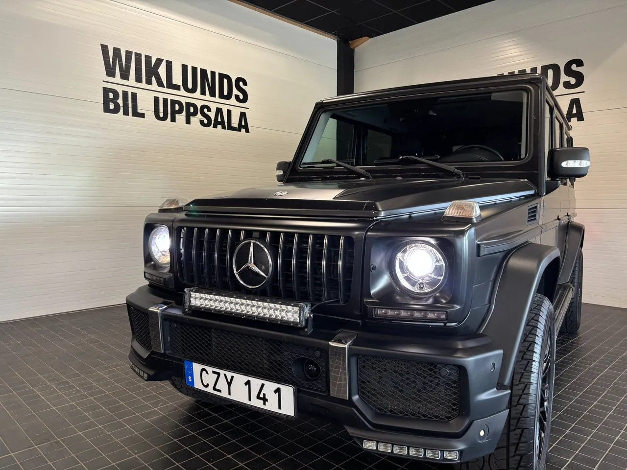 Vehicle image 22
