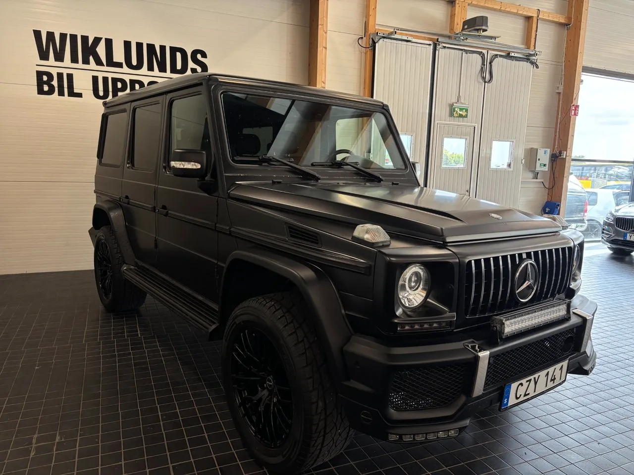 Vehicle image 2
