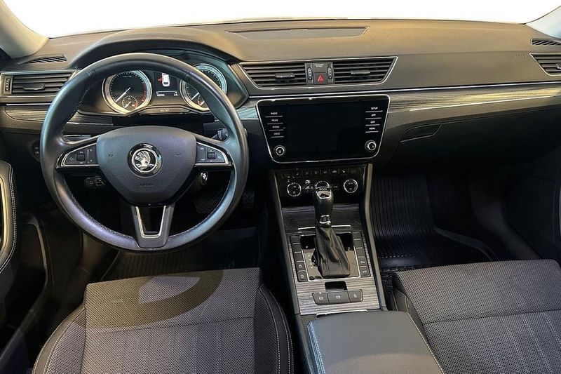 Skoda Superb bild 12