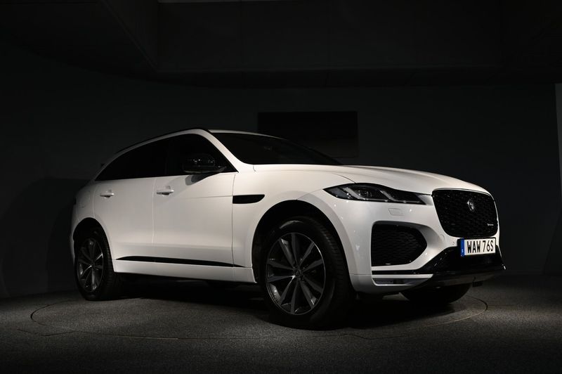 Jaguar F-Pace bild 8