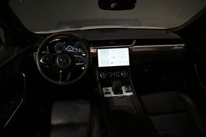 Jaguar F-Pace bild 12