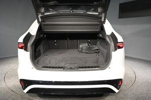 Jaguar F-Pace bild 20