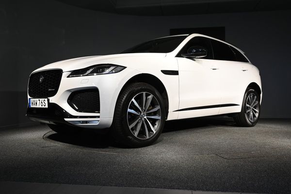 Jaguar F-Pace P400e R-Dynamic SE | Business Lease 6.777 kr ex. moms - 2024