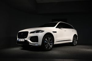 Jaguar F-Pace bild 2