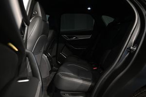 Jaguar F-Pace bild 17