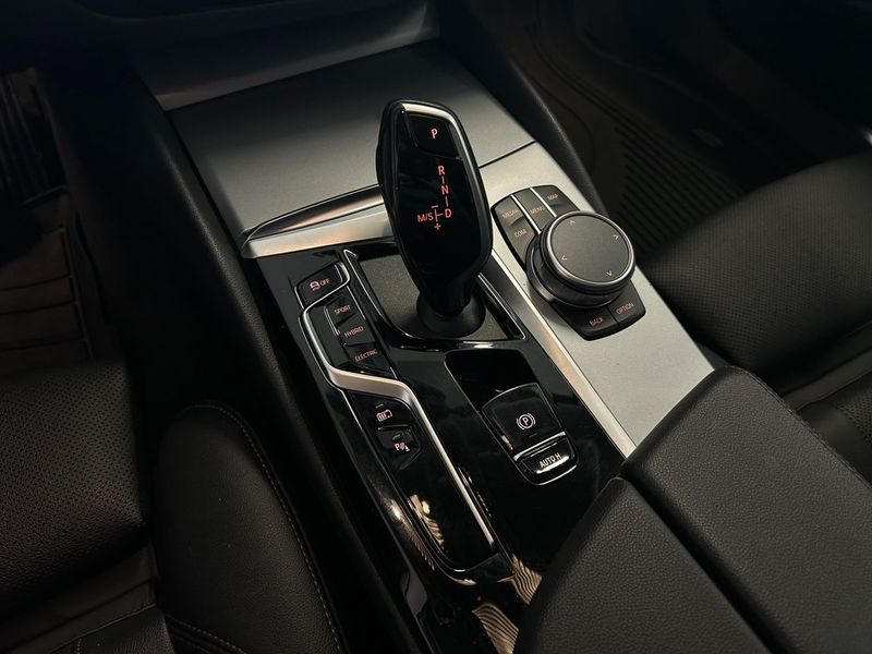 BMW 530 bild 16
