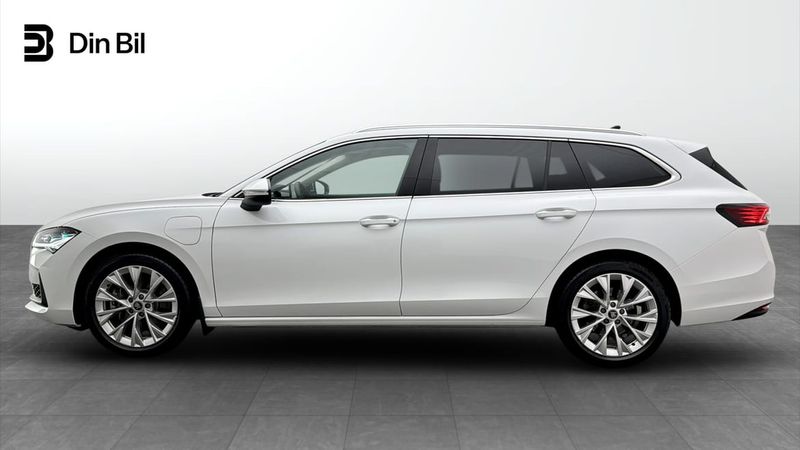 Skoda Superb bild 2