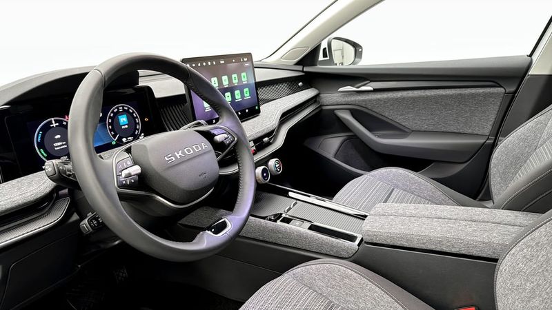 Skoda Superb bild 7