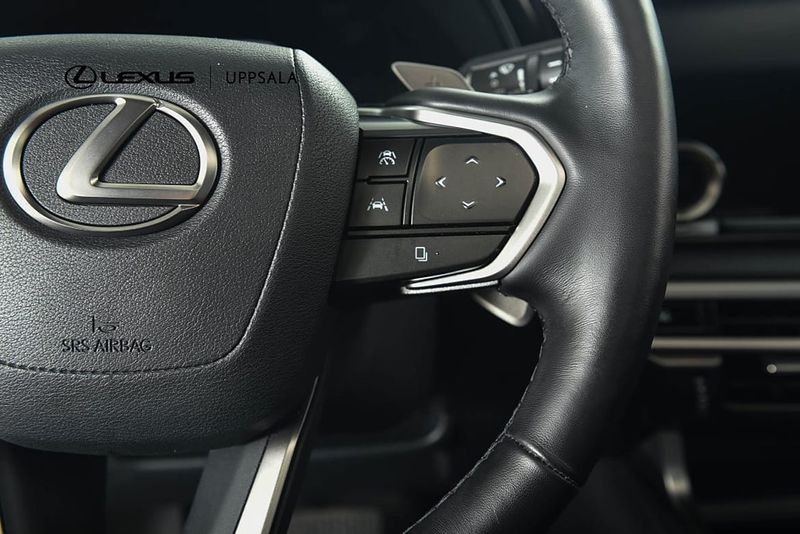 Lexus RX bild 12