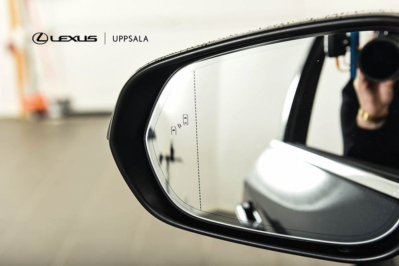 Lexus RX bild 21