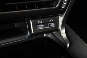 Lexus RX bild 16
