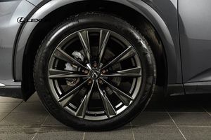 Lexus RX bild 23