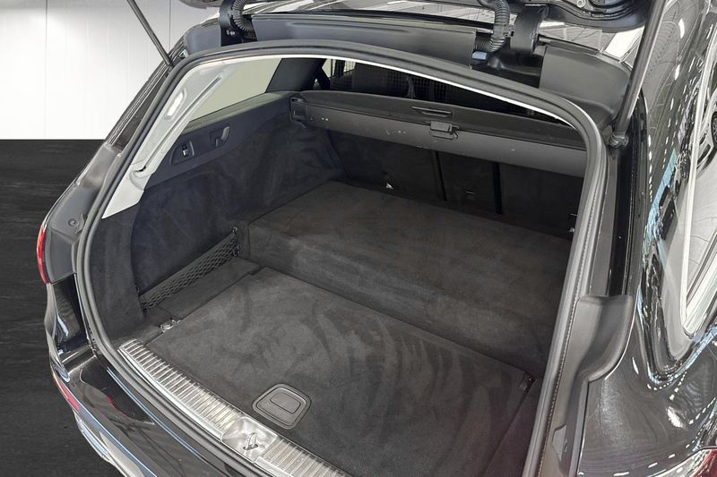 Mercedes E300 bild 18