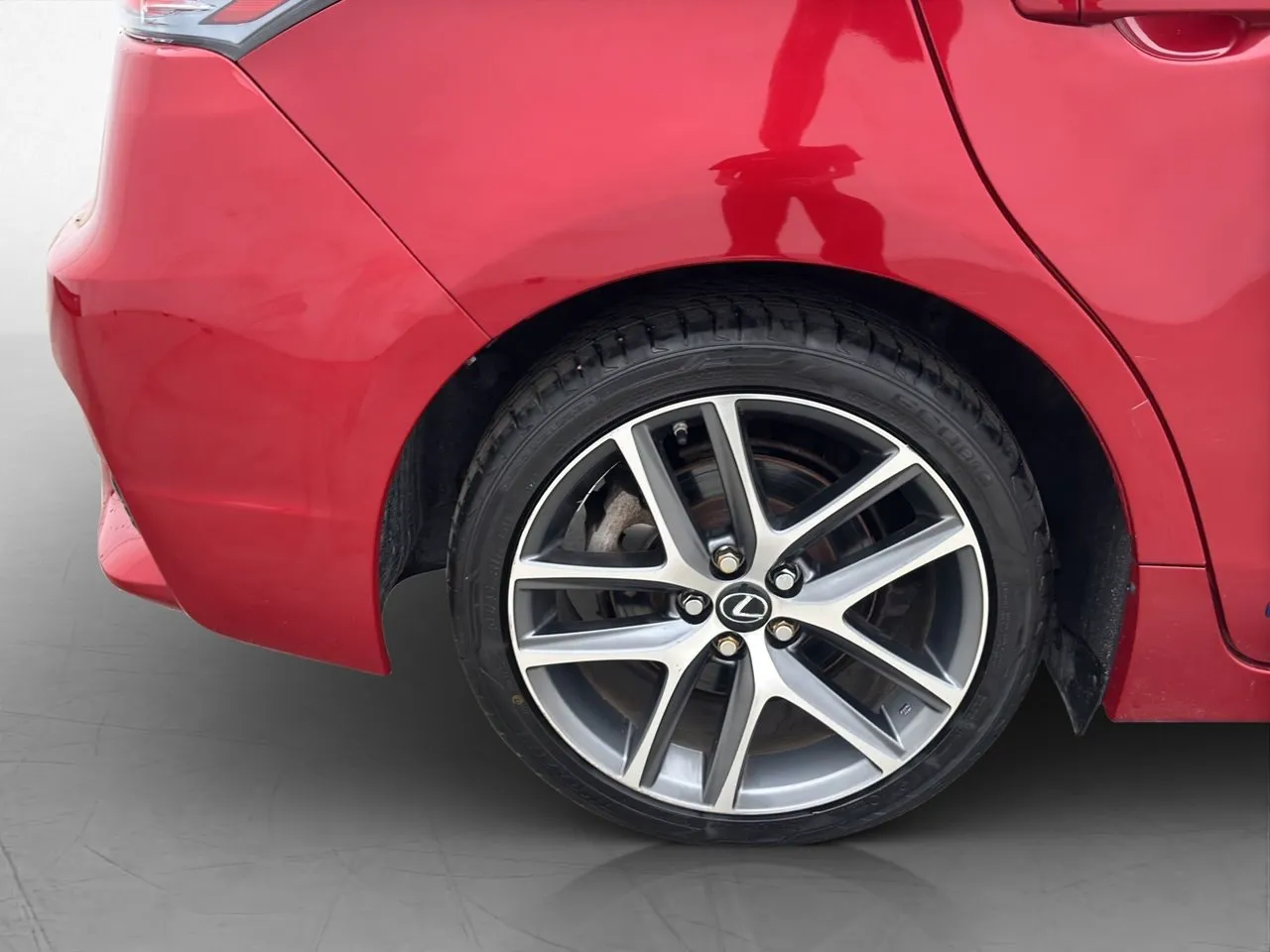 Vehicle image 30