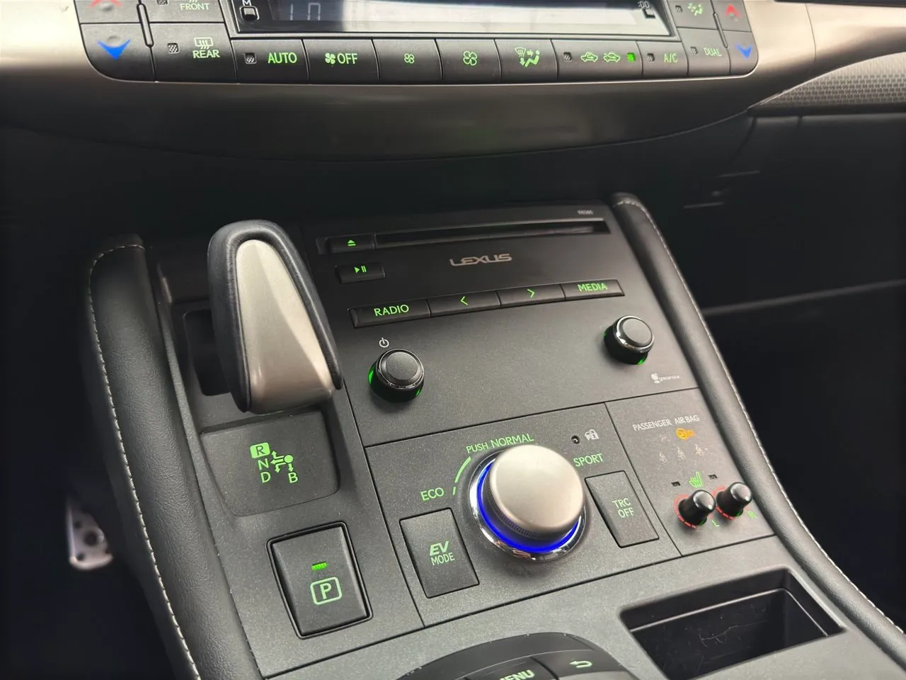 Vehicle image 21